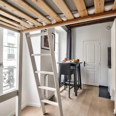 Lovely Mezzanine In The Heart Of 3m Apartman Párizs