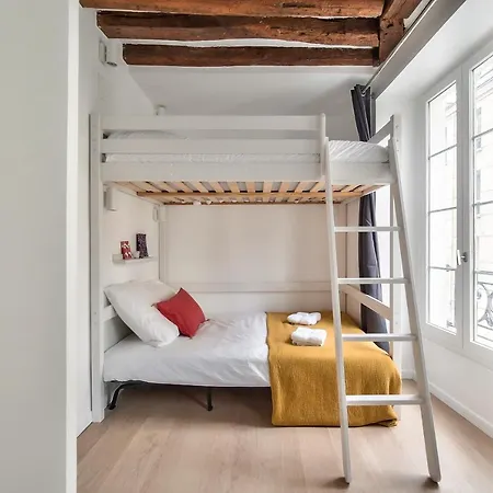 Apartman Lovely Mezzanine In The Heart Of 3m *